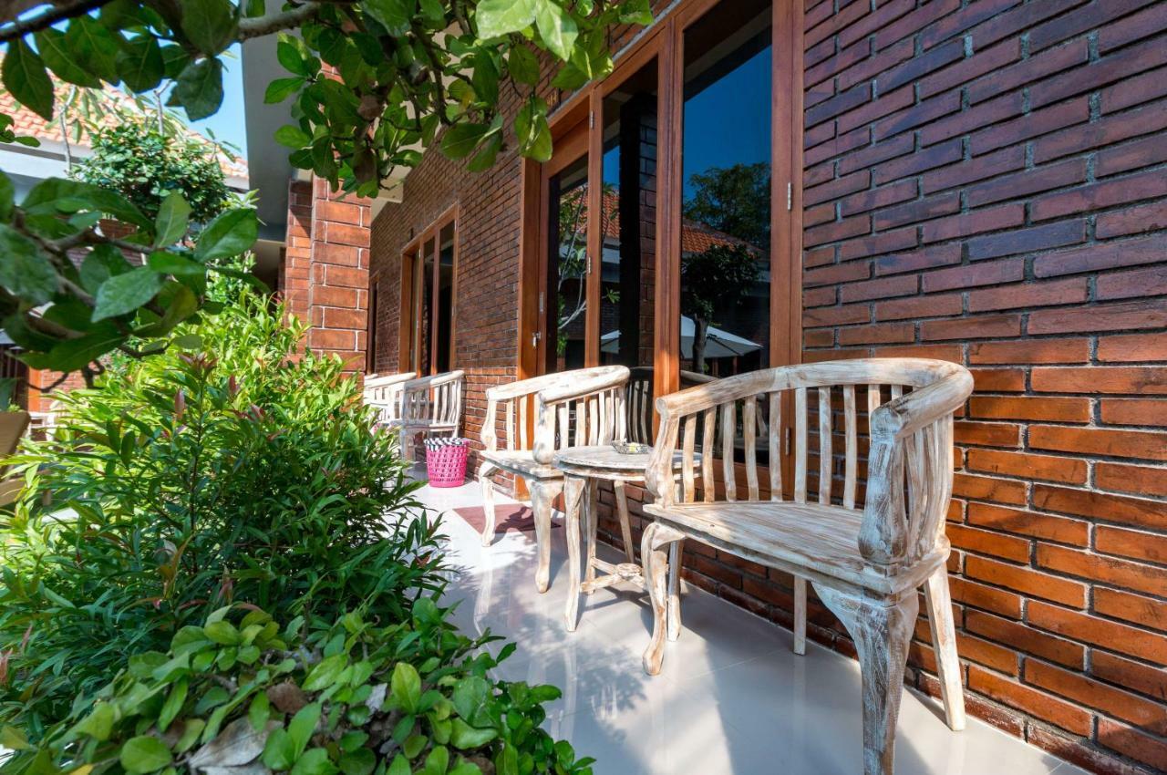 Dicky Guest House 2 Batu Bolong Canggu Exterior foto